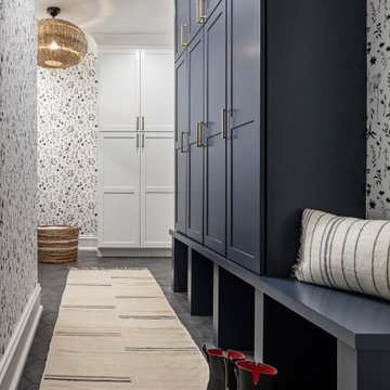 Transitional Mudroom
