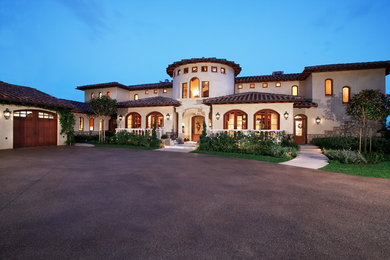 Tuscan entryway photo in San Diego
