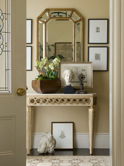 Traditional Entry by Cecilie Starin Design Inc.