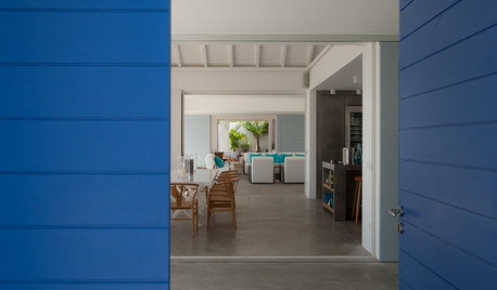 Best Uses for the Saturated Blue Color of 2015