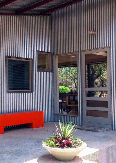 Industrial Entry by Nick Deaver Architect