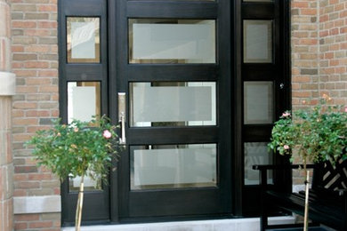 Example of a trendy entryway design in Detroit
