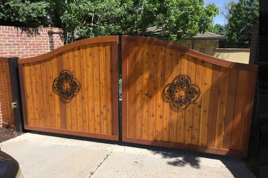 Wooden Automated Home Entrance Gate