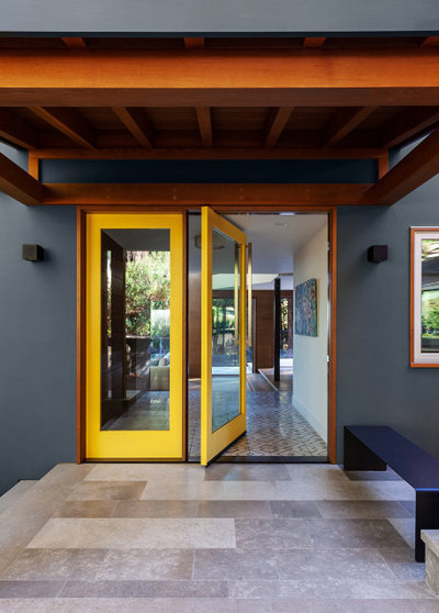 Midcentury Entry by Dotter & Solfjeld Architecture + Design