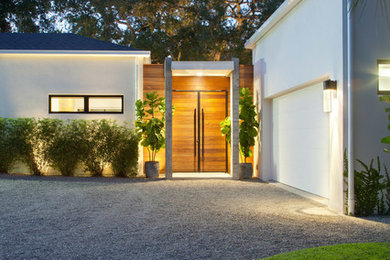 Example of a minimalist entryway design in Orlando