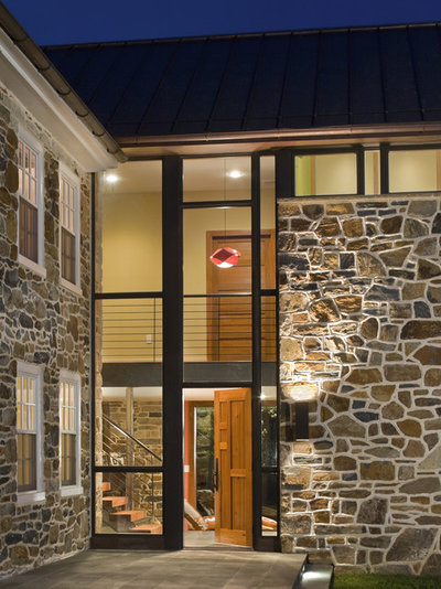 Farmhouse Entry by Wyant Architecture