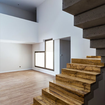 Casa R+