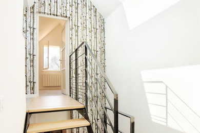 Idées déco pour un escalier sans contremarche flottant scandinave de taille moyenne avec des marches en bois.
