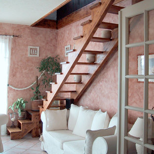 Cette image montre un escalier méditerranéen.