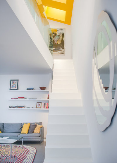 Modern Staircase by Jours & Nuits