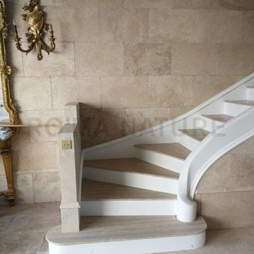 Escalier en Travertin sur-mesure