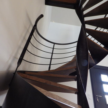 Escalier hélicoïdal bois métal