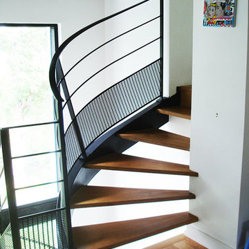Escalier métallique et bois