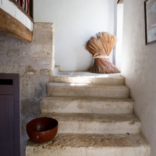 Idées déco pour un escalier campagne en L de taille moyenne.
