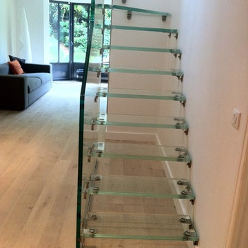 Saint Cloud : réalisation d’un escalier en verre dans un hôtel particulier