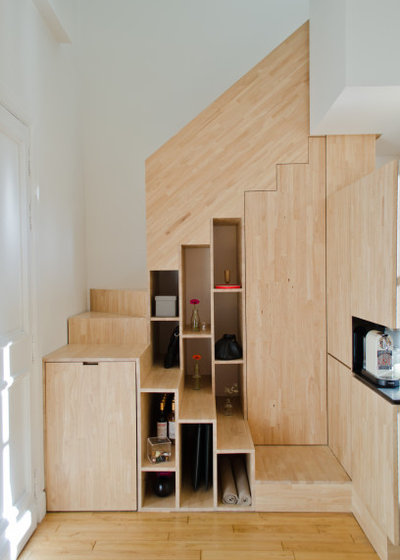 Contemporary Staircase by Martins Afonso atelier de design