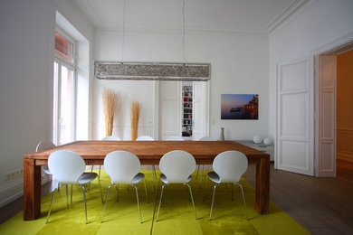 Photo of a contemporary dining room in Frankfurt.