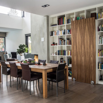 Einbauschrank mit Schiebetür in Zebrano