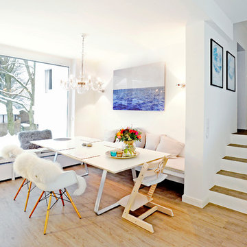 Moderne Küche in Weiß - Innenausbau