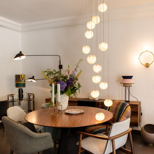Mittelgroßes Modernes Esszimmer mit weißer Wandfarbe und grauem Boden in Hamburg
