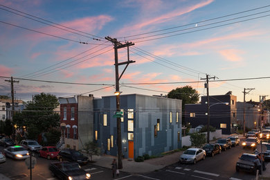 フィラデルフィアにあるコンテンポラリースタイルのおしゃれな家の外観の写真
