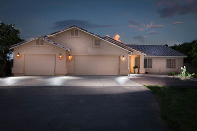 Trendy exterior home photo in Phoenix