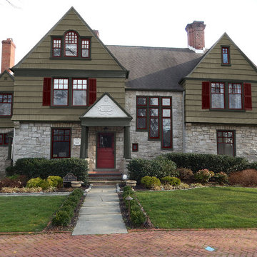 1889 Shingle Style House gets New Paint & Real Shutters