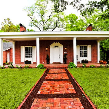 1930's Traditional turns Contemporary Home