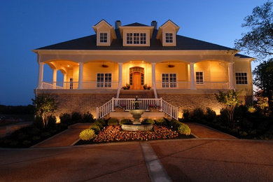 Traditional exterior home idea in Nashville