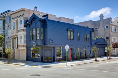 Example of a classic exterior home design in San Francisco