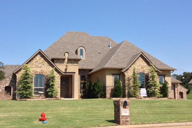 Inspiration for an exterior home remodel in Oklahoma City