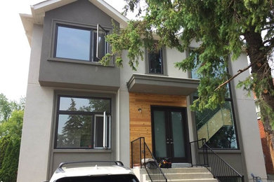 Small contemporary exterior home idea in Toronto