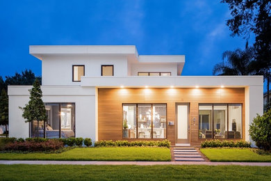 Inspiration for a modern exterior home remodel