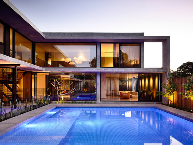 Contemporary Exterior by mckimm residential design