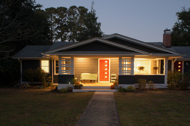 Example of a 1950s exterior home design in Wilmington