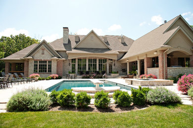 Photo of a classic house exterior in Chicago.