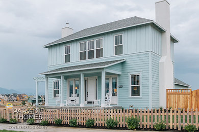 ソルトレイクシティにあるトランジショナルスタイルのおしゃれな家の外観 (漆喰サイディング) の写真