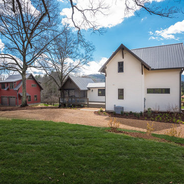 7 Wandering Oaks Way