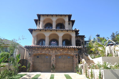 Photo of a mediterranean house exterior in Los Angeles.