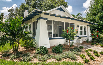 Houzz Tour: Would-Be House Flipper Falls Hard for a Florida Bungalow