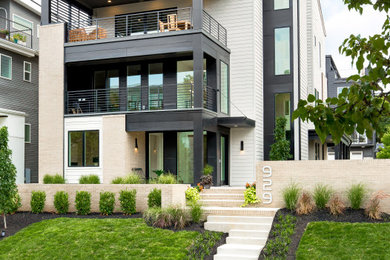 Inspiration for a large contemporary exterior home remodel in Nashville