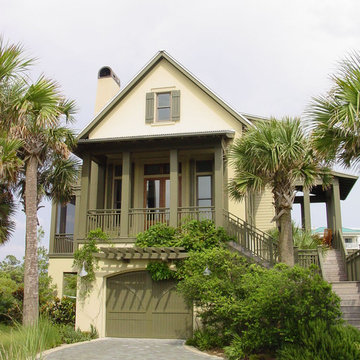 A Residence in The Retreat Neighborhood