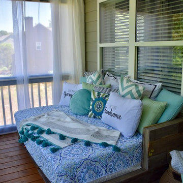 A SOUTHERN STYLE SLEEPING PORCH