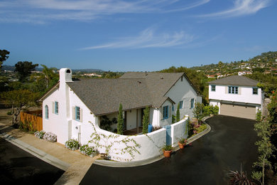 Réalisation d'une façade de maison tradition.