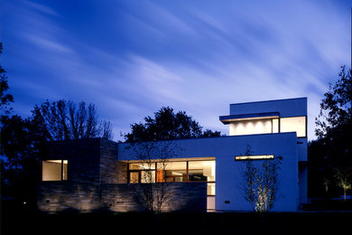 This is an example of a modern house exterior in Nashville.