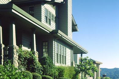 Design ideas for a traditional house exterior in San Francisco.