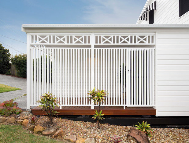 Beach Style Exterior by Jenny Ford Design