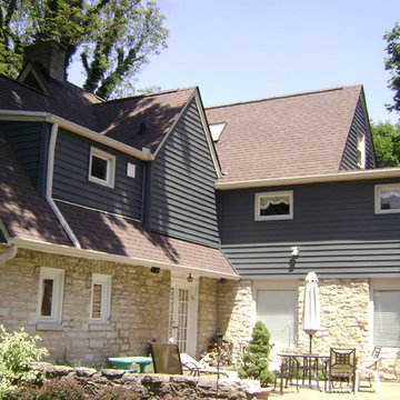 Alside 7" Prodigy Vinyl Siding w/ Seamless Gutter and New Roof