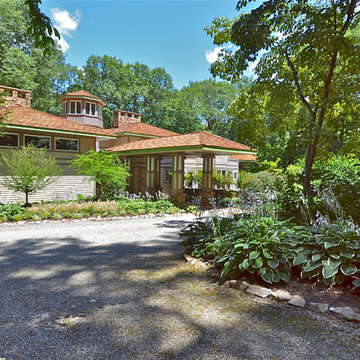 An Eclectic Lloyd Wright Prairie Style Estate In Mendham NJ
