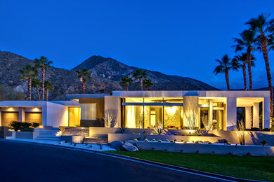 Example of a minimalist one-story exterior home design in Orange County